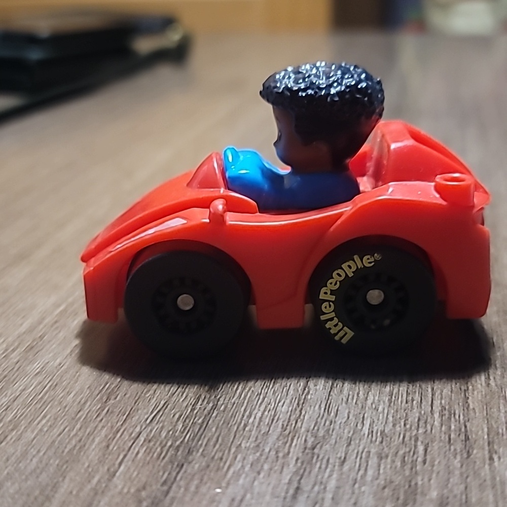 FISHER PRICE LITTLE PEOPLE red sports car. Pre-owned 2019